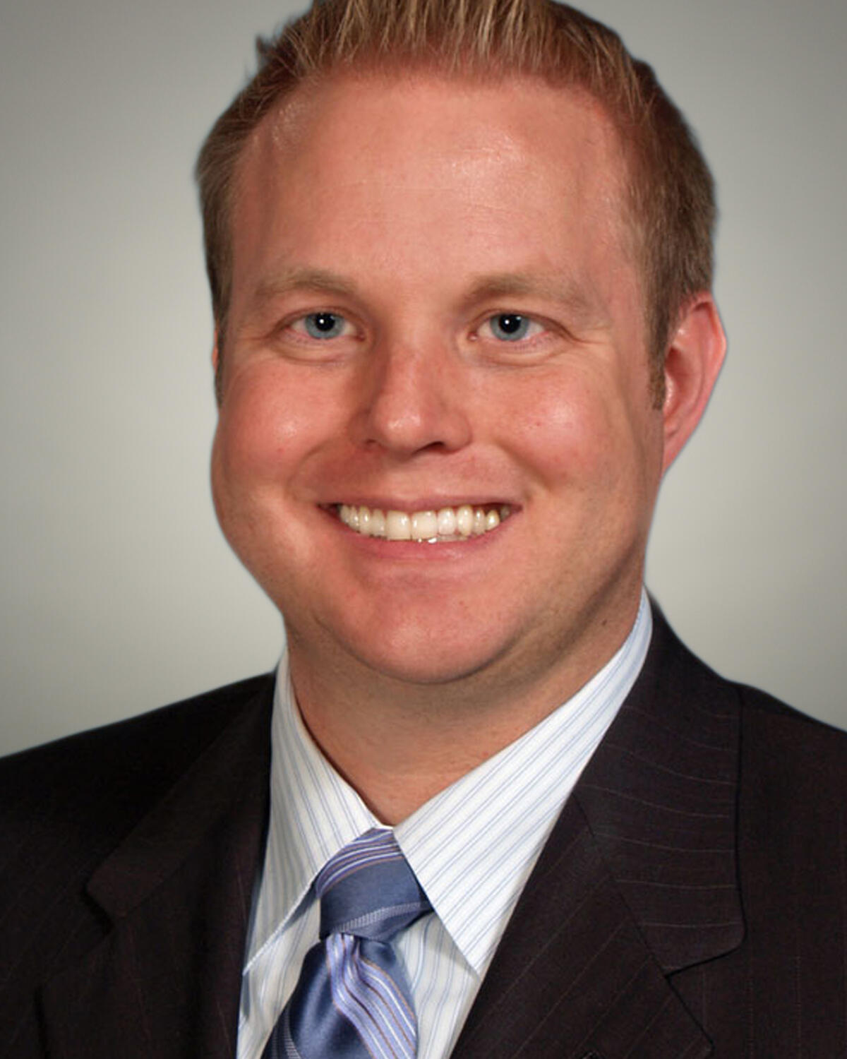 Headshot Image for Kris Smalley